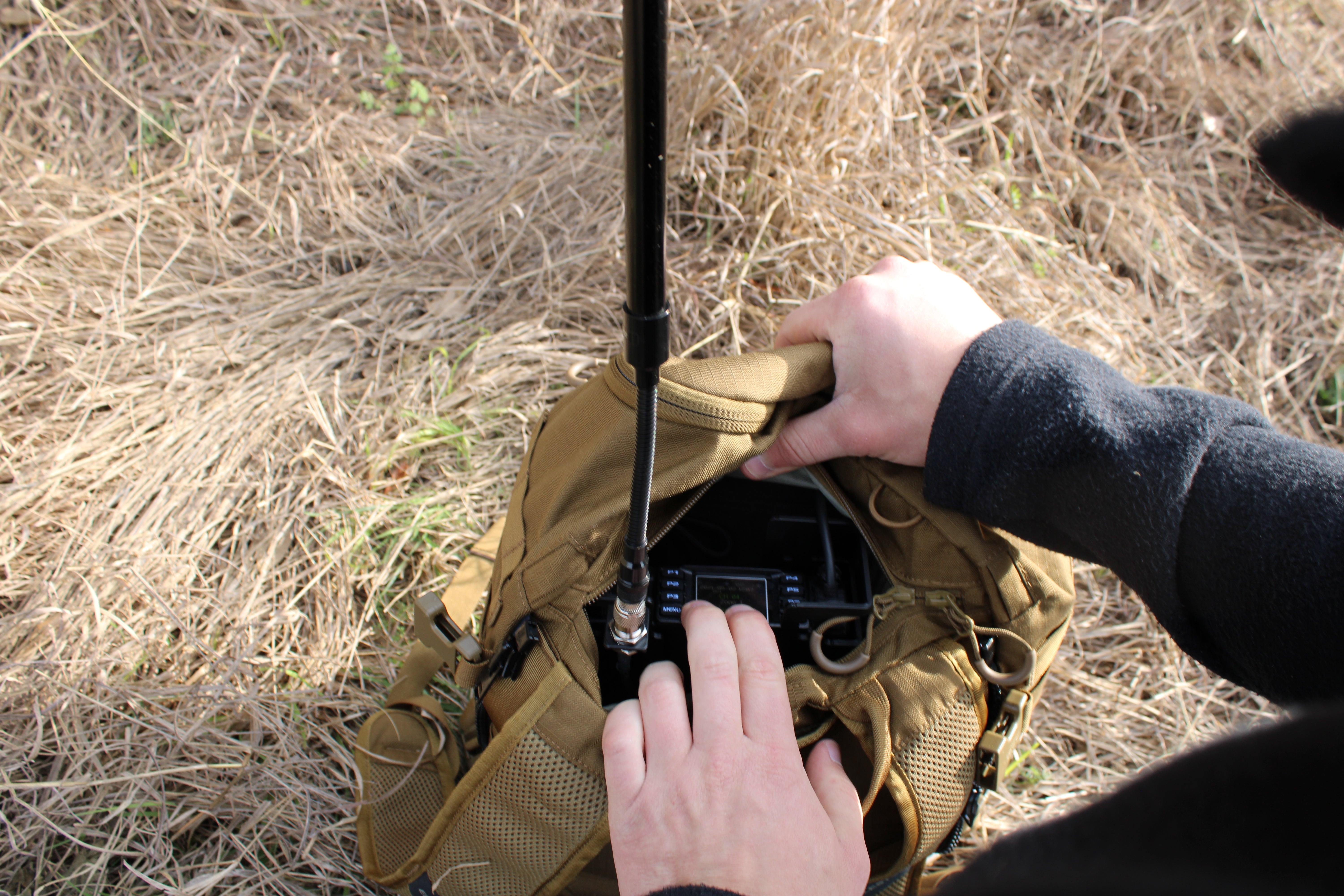 UHF/VHF Emergency Radio Kit - Praetorian Consulting Store