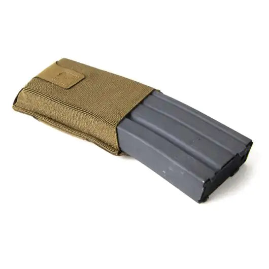 Front view of Blue Force Gear High-Rise M4 Belt Pouch with Ten-Speed elastic in coyote brown